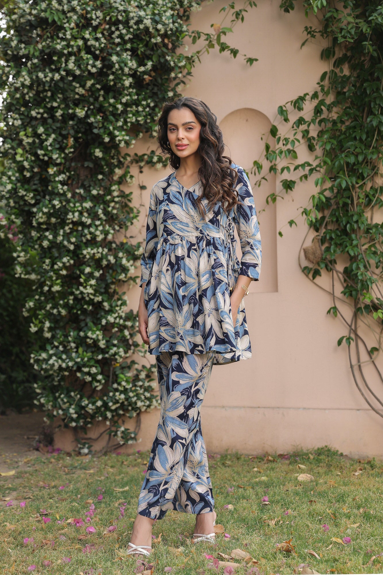 Daisies by the Bay Russian Silk Co-ord Set