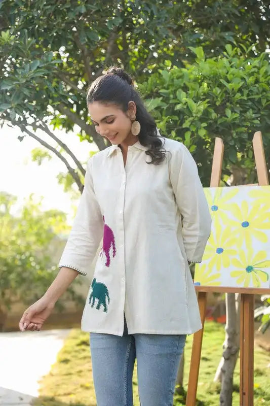 Rustic Elephant Appliqué Cotton Flex Top