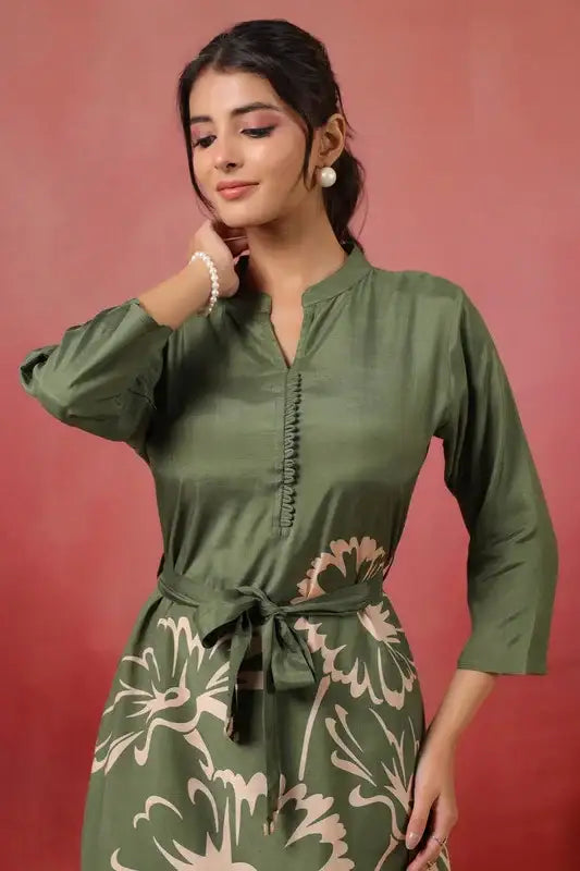 Elegant Green Floral A-Line Midi Russian Silk Dress