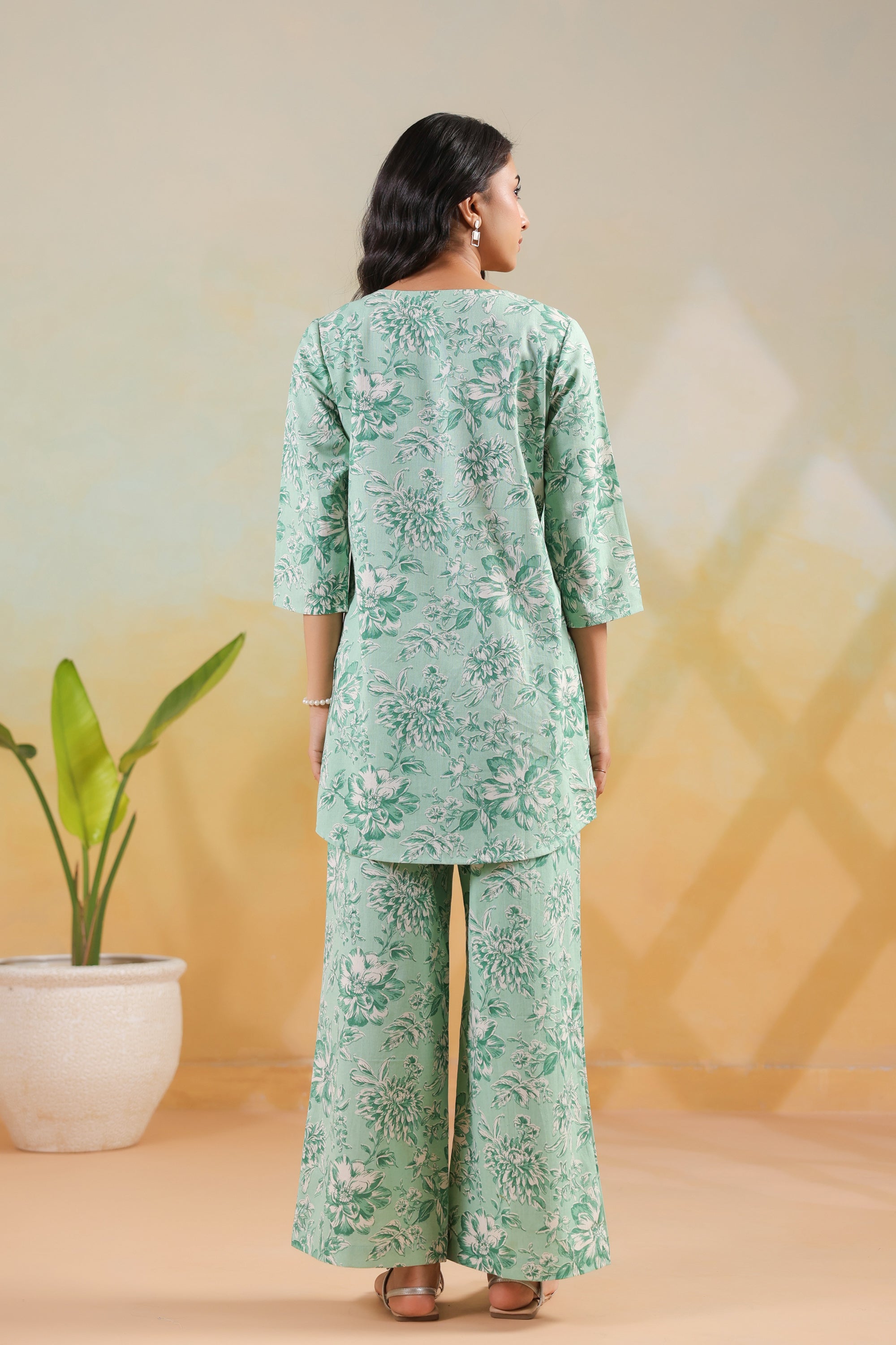 Green Floral Printed Cotton Flex Regular Fit Co-ord Set
