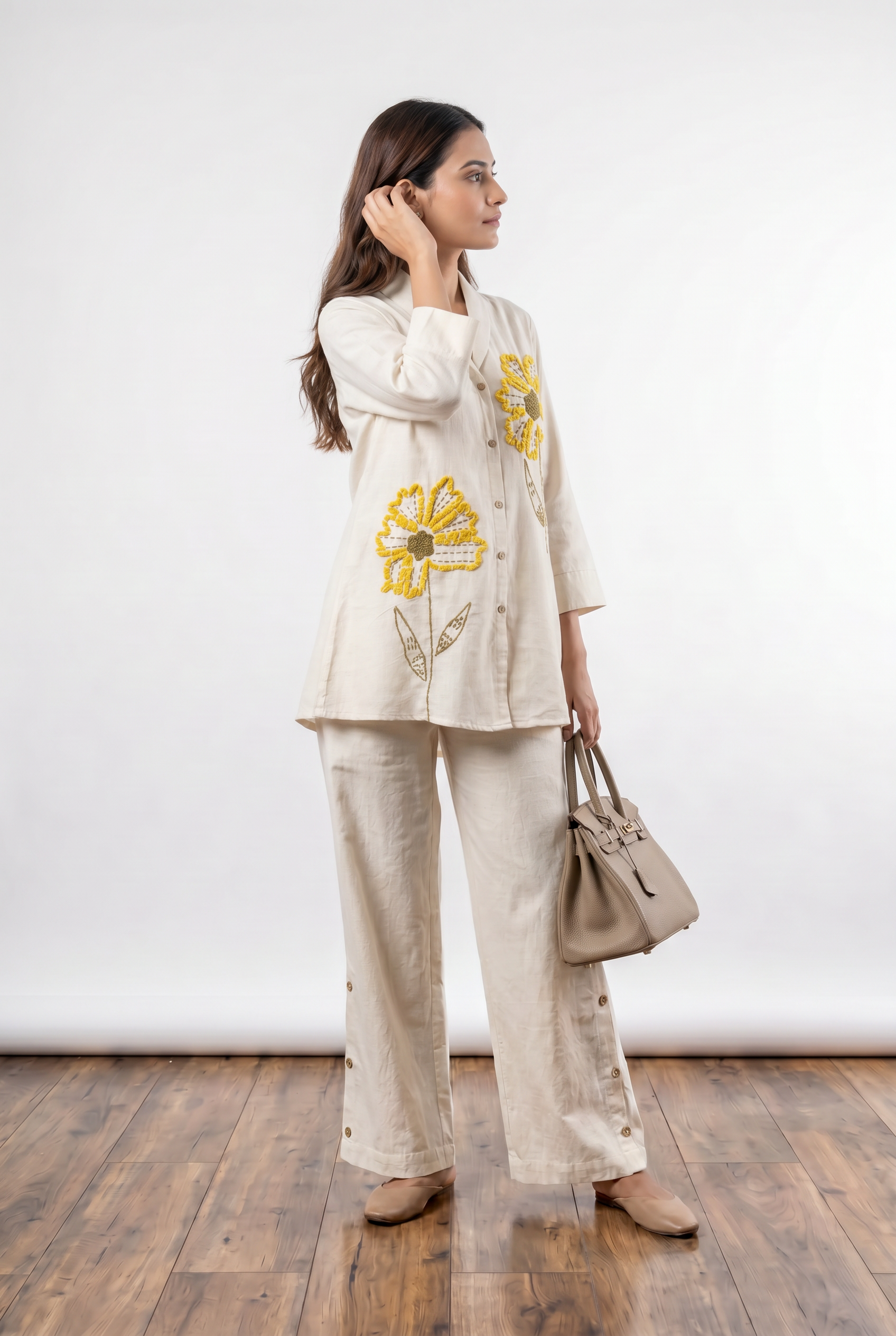 Off White Floral Applique Cotton Flex Co-Ord Set