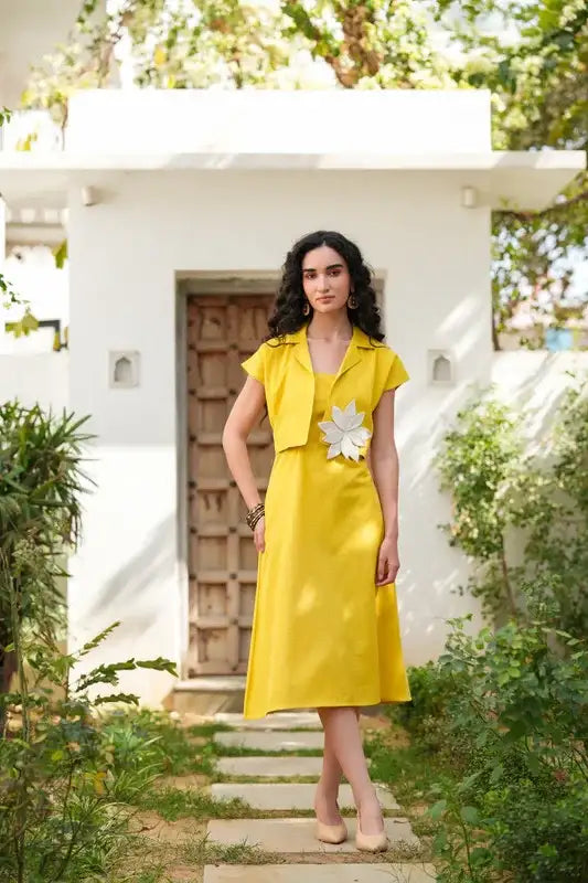cotton sunflower dress Unique Vintage Sunflower Cotton Halter Swing Dress