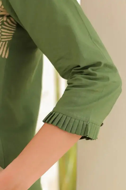 Sage Green Floral Line Pattern Cotton Co-ord set