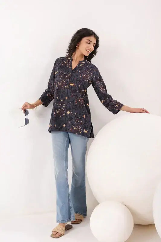 EarthLeaf Relaxed Grey Cotton Top
