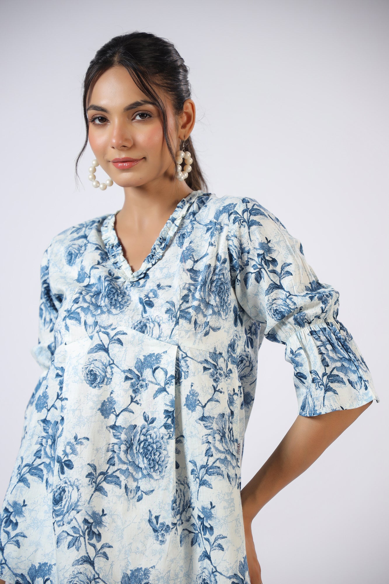 Serene Sky Rose Jaal Cotton Top