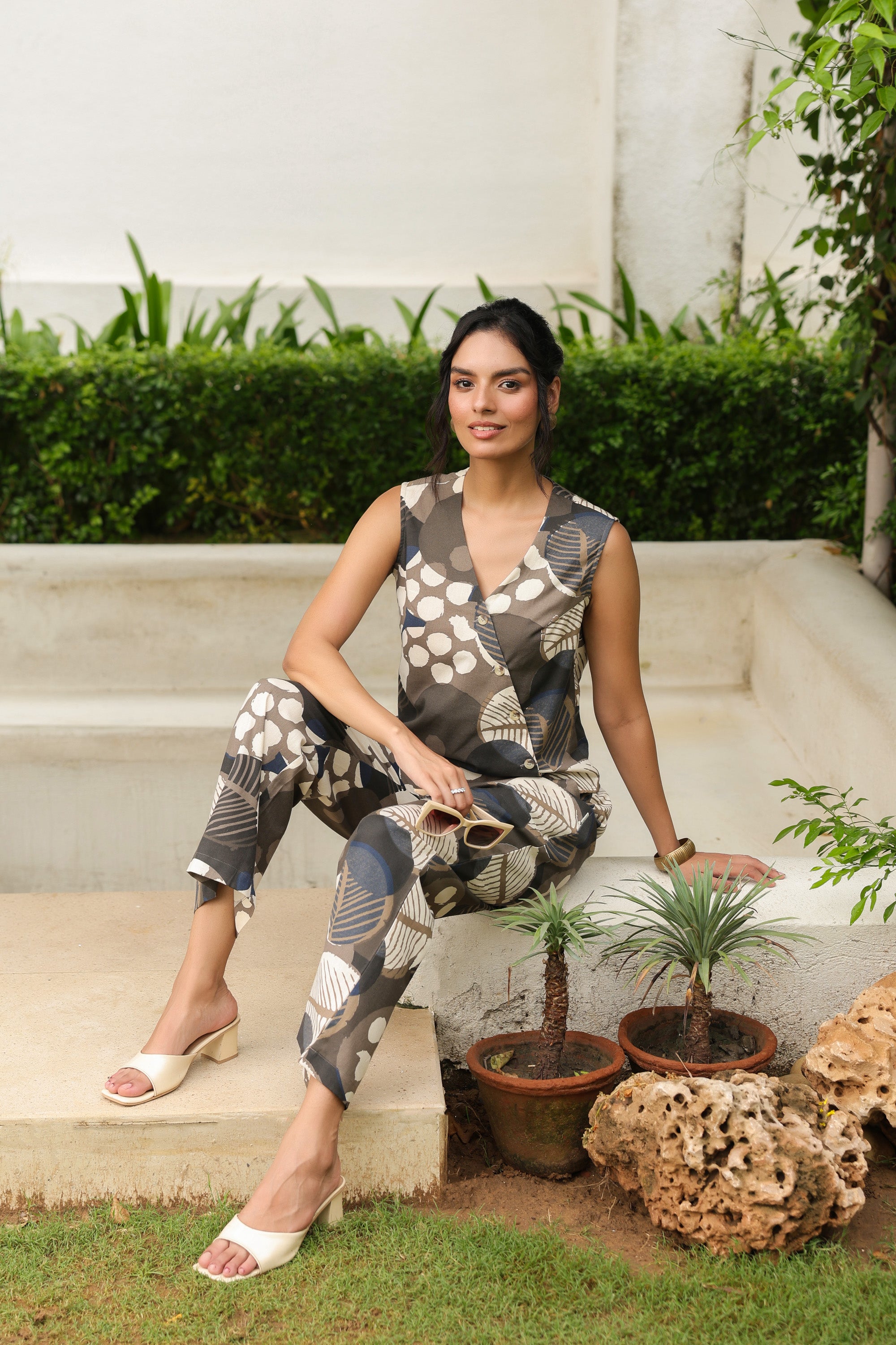 Brown Polka Dot Sleeveless Cotton Flex Co-ord Set