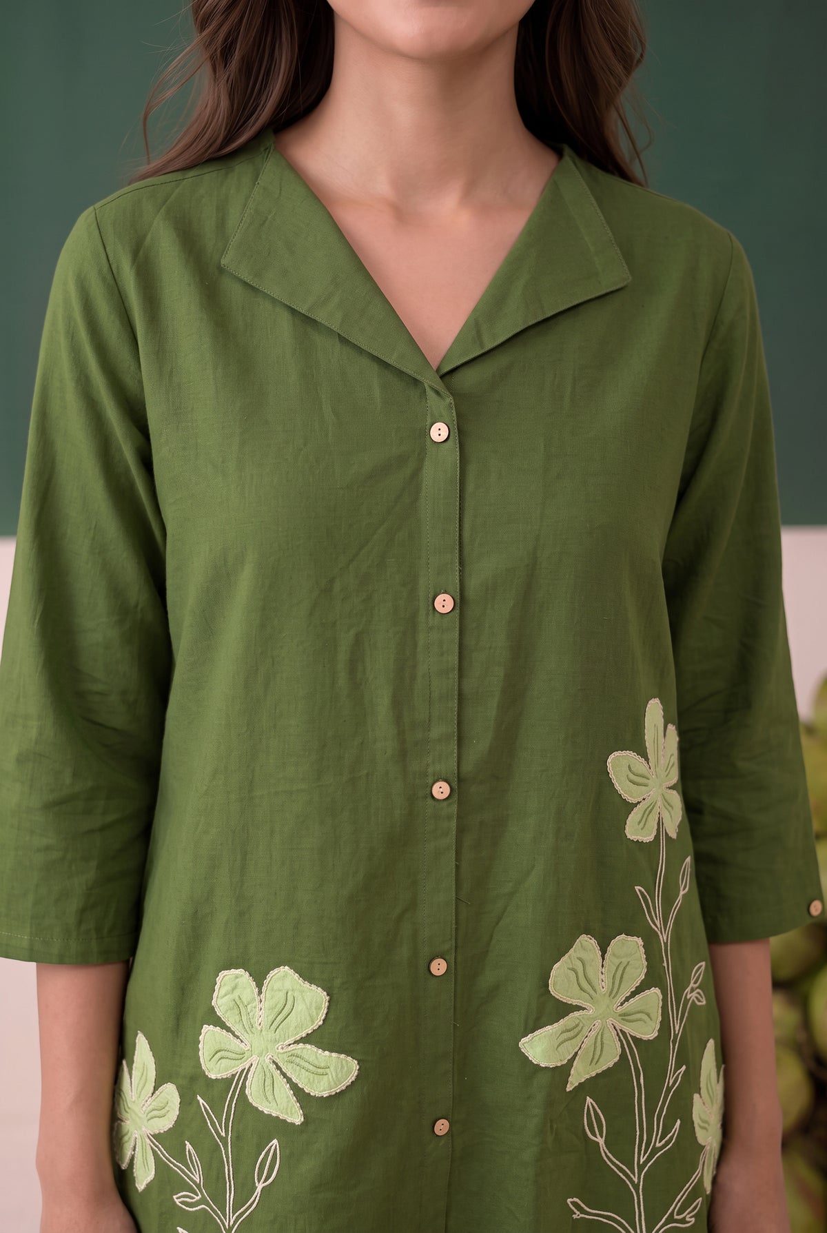Green Nature-Inspired Contrast Floral Embroidery Cotton Co-ord Set
