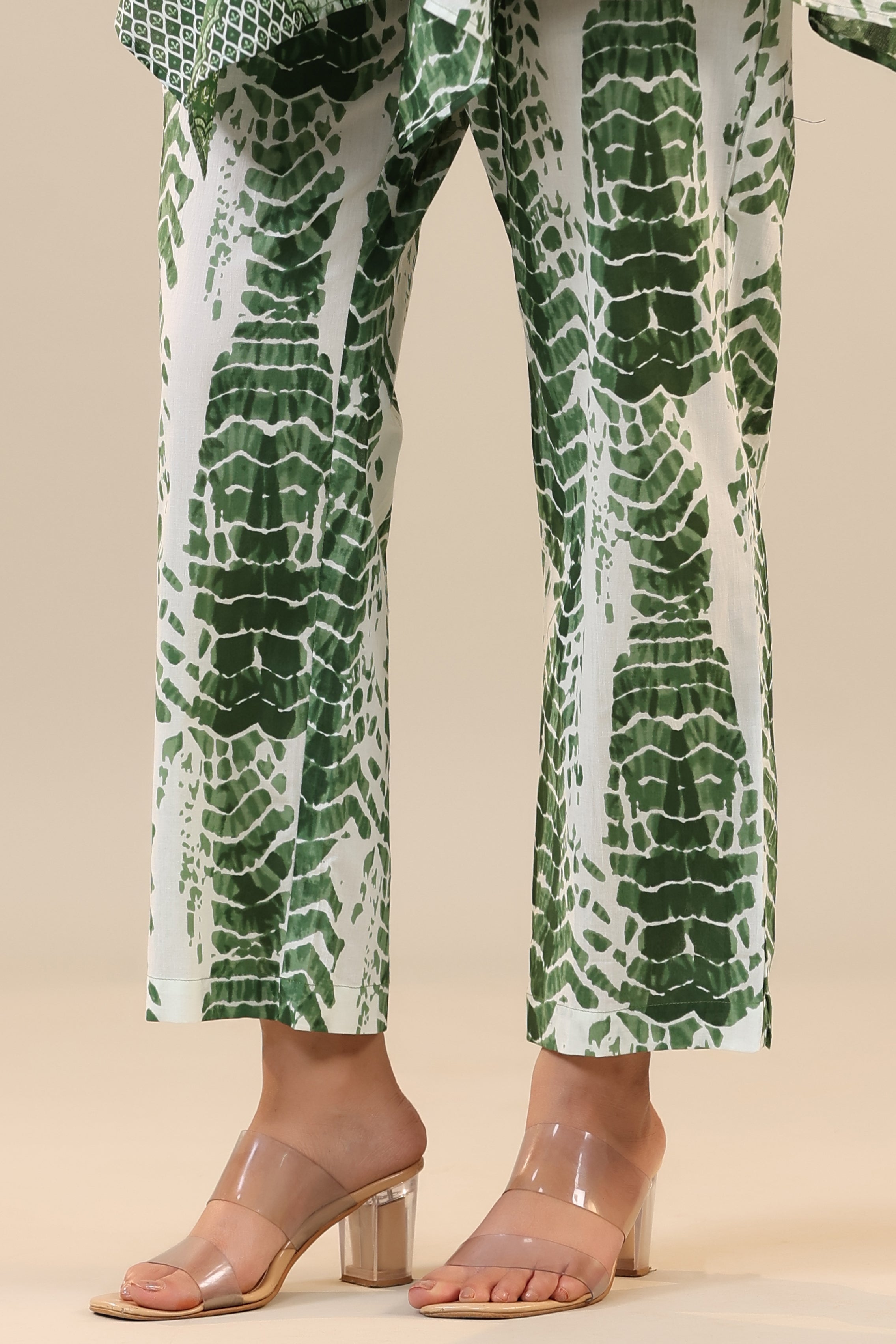 Green abstract Shibori Knot Cotton Loungewear Set