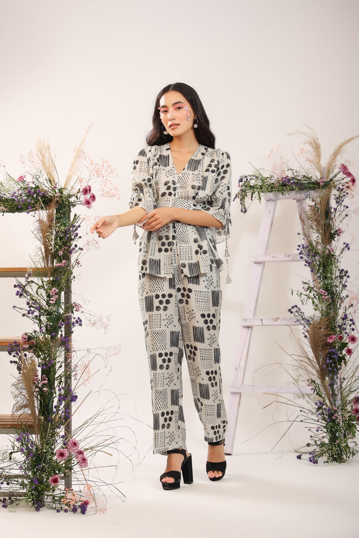Ying Yang Muslin Silk Black and Off-White Co-ord Set