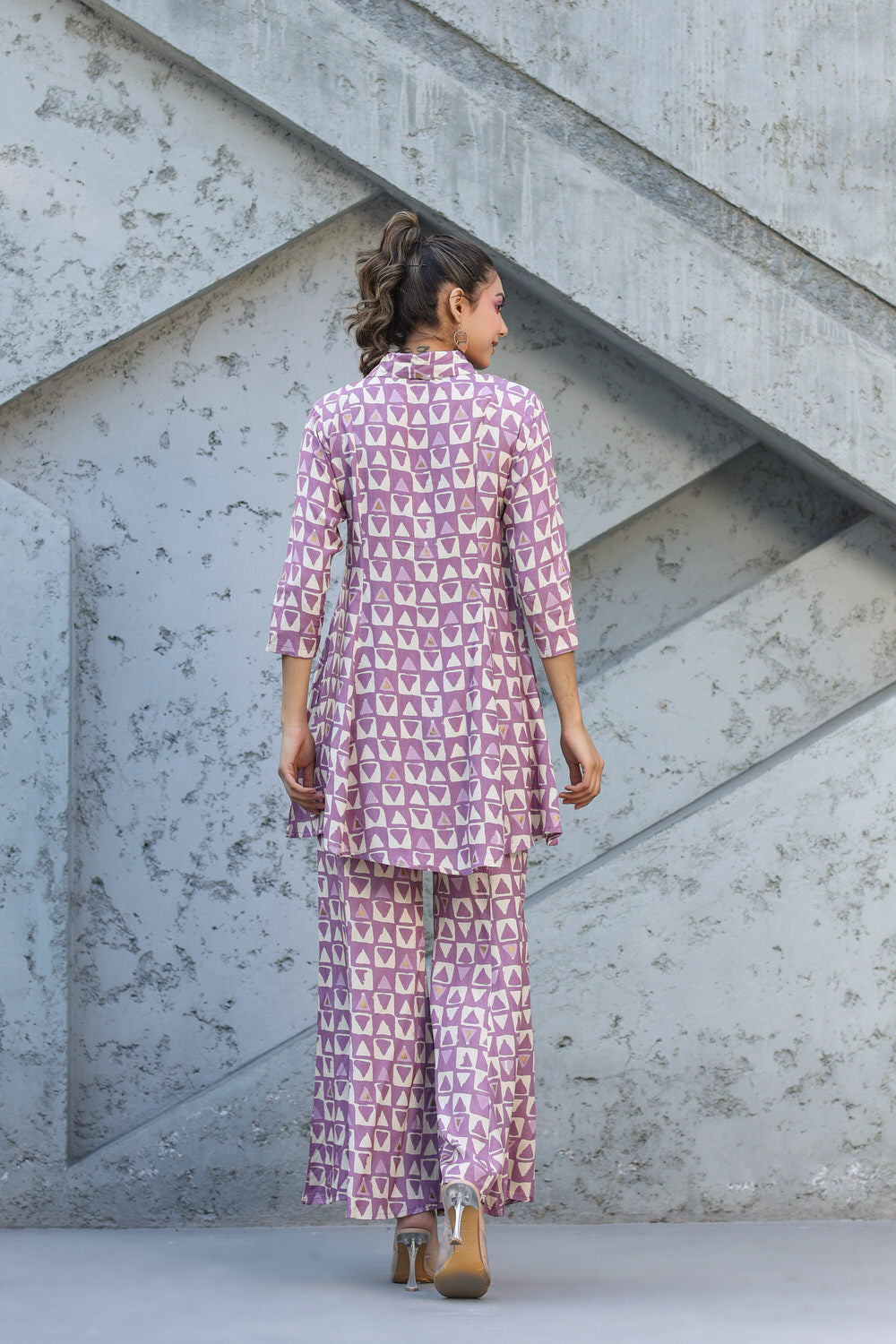 Abstract print on Lavender Muslin Silk Co-ord Set