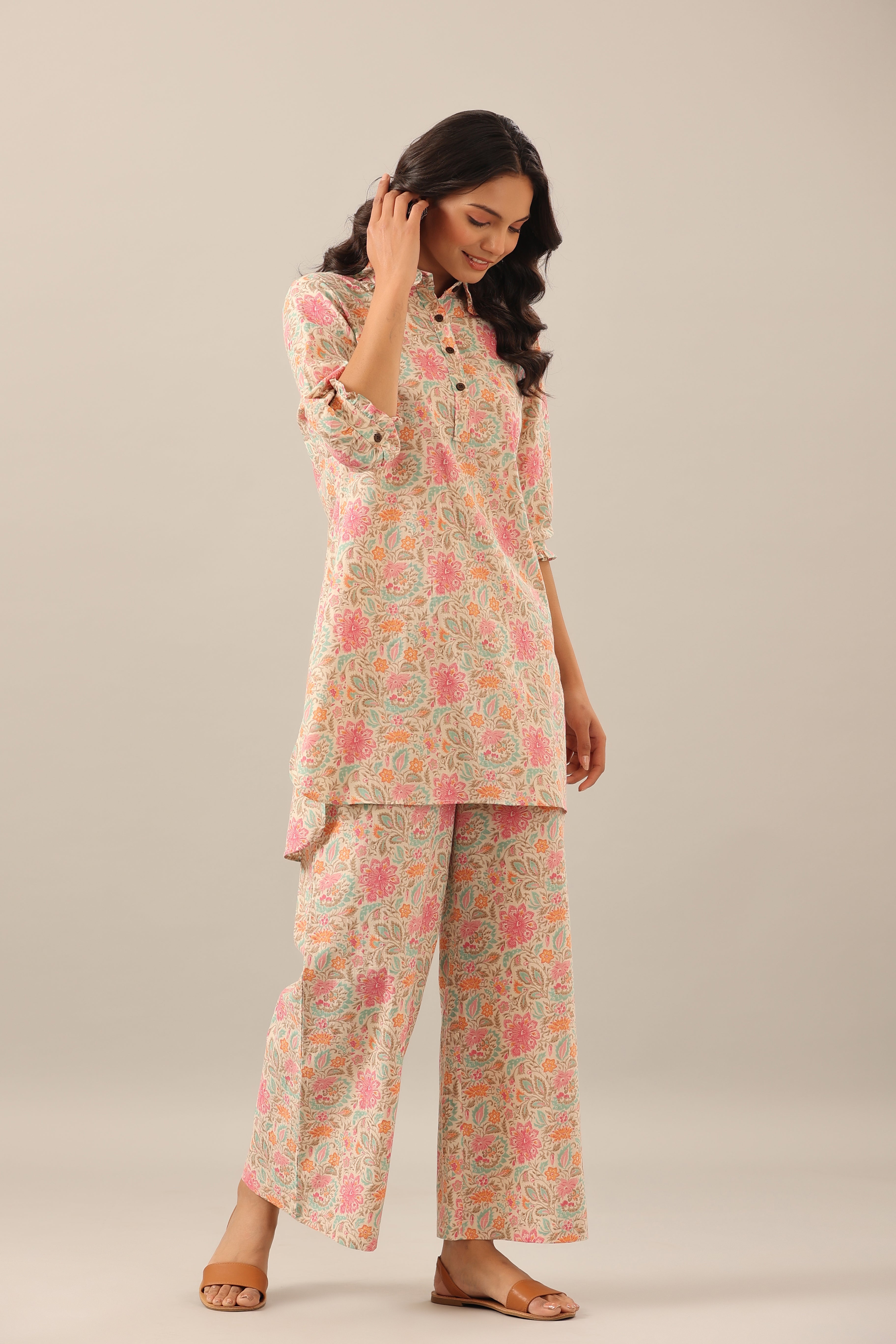 Pastel Jaal on Peach Cotton Collared Smoked Sleeves Palazzo Loungewear Set