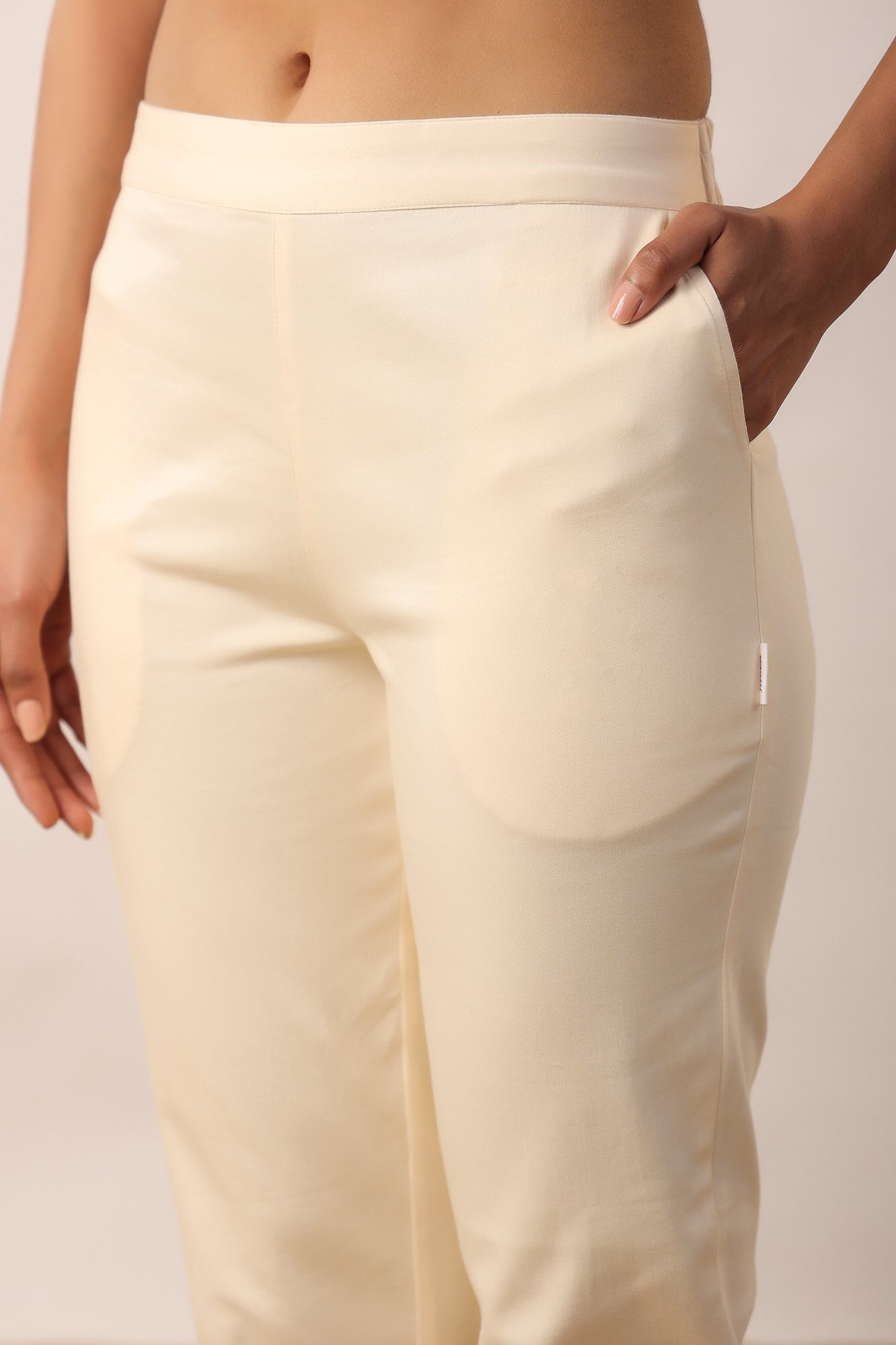 Sand 2-Way Stretchable Cotton Lycra Pants