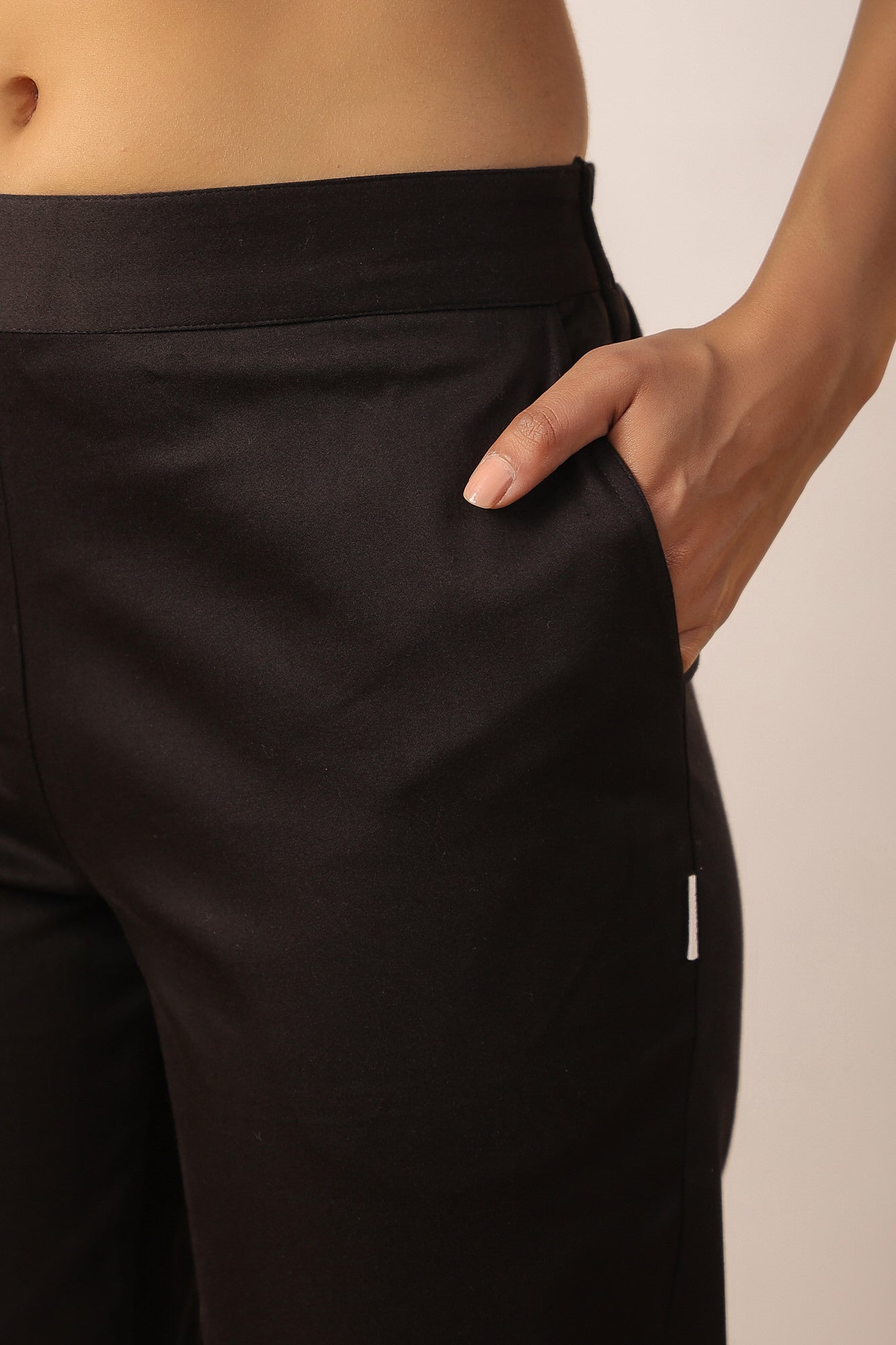 Natural Black 2-Way Stretchable Cotton Lycra Pants