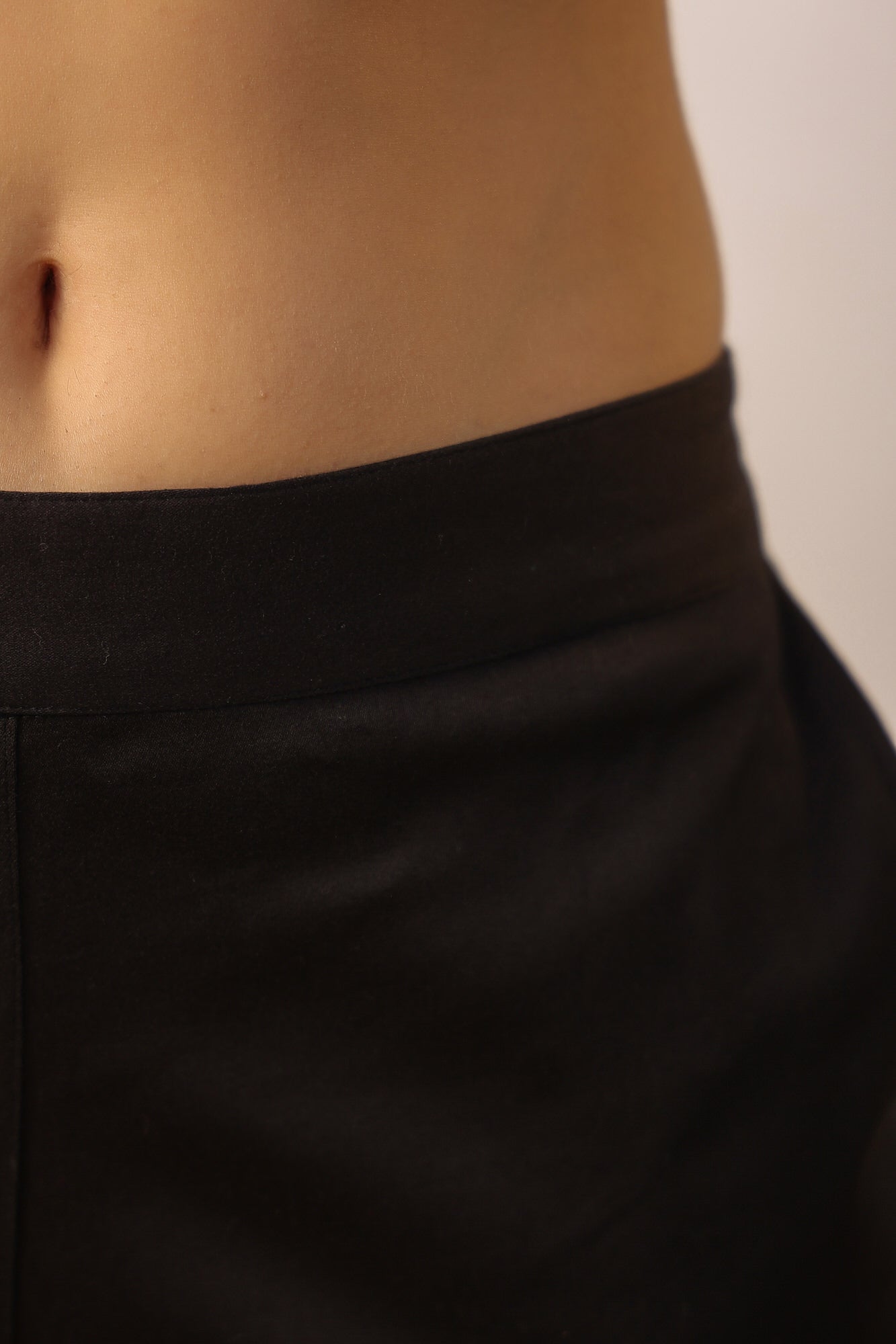 Natural Black 2-Way Stretchable Cotton Lycra Pants