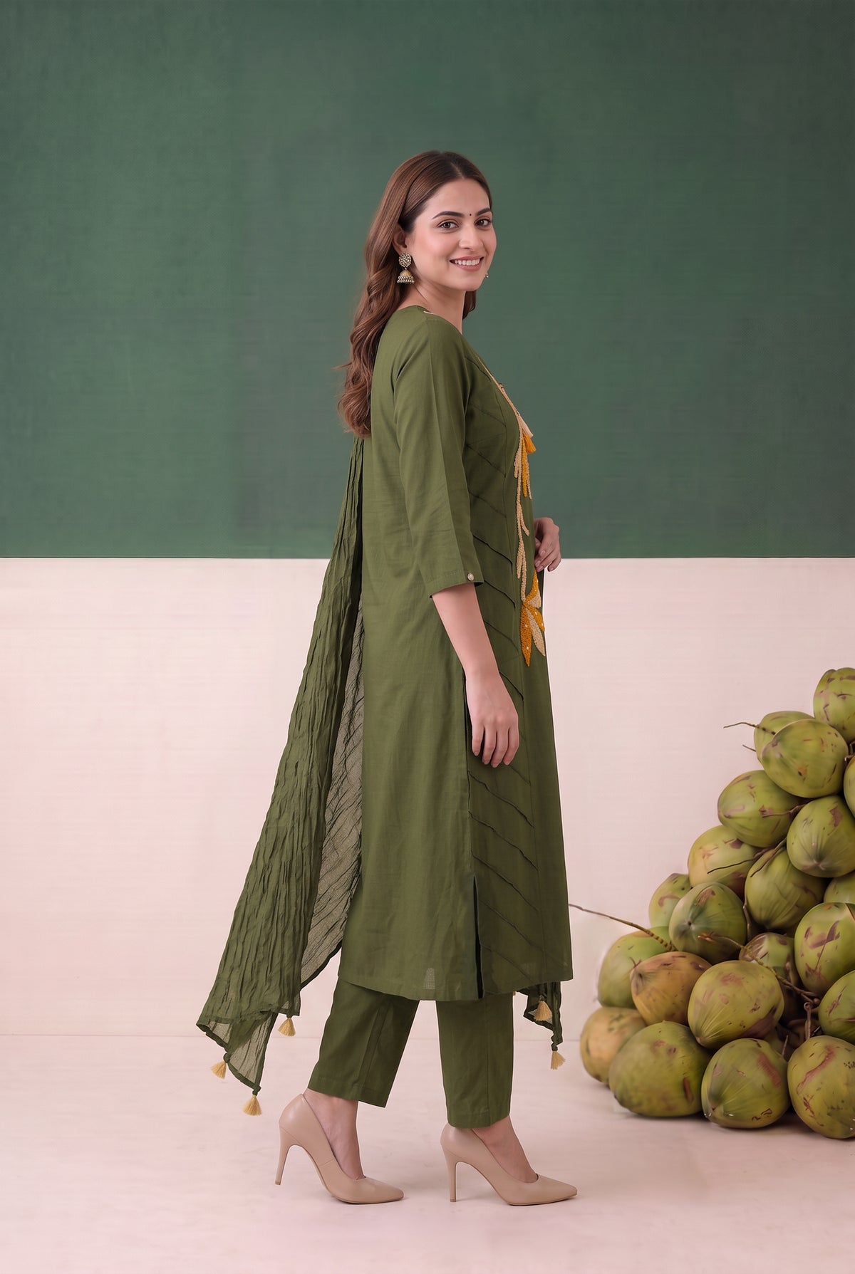 Green Floral Nature-Inspired Embroidered Cotton Kurta Set with Textured Dupatta