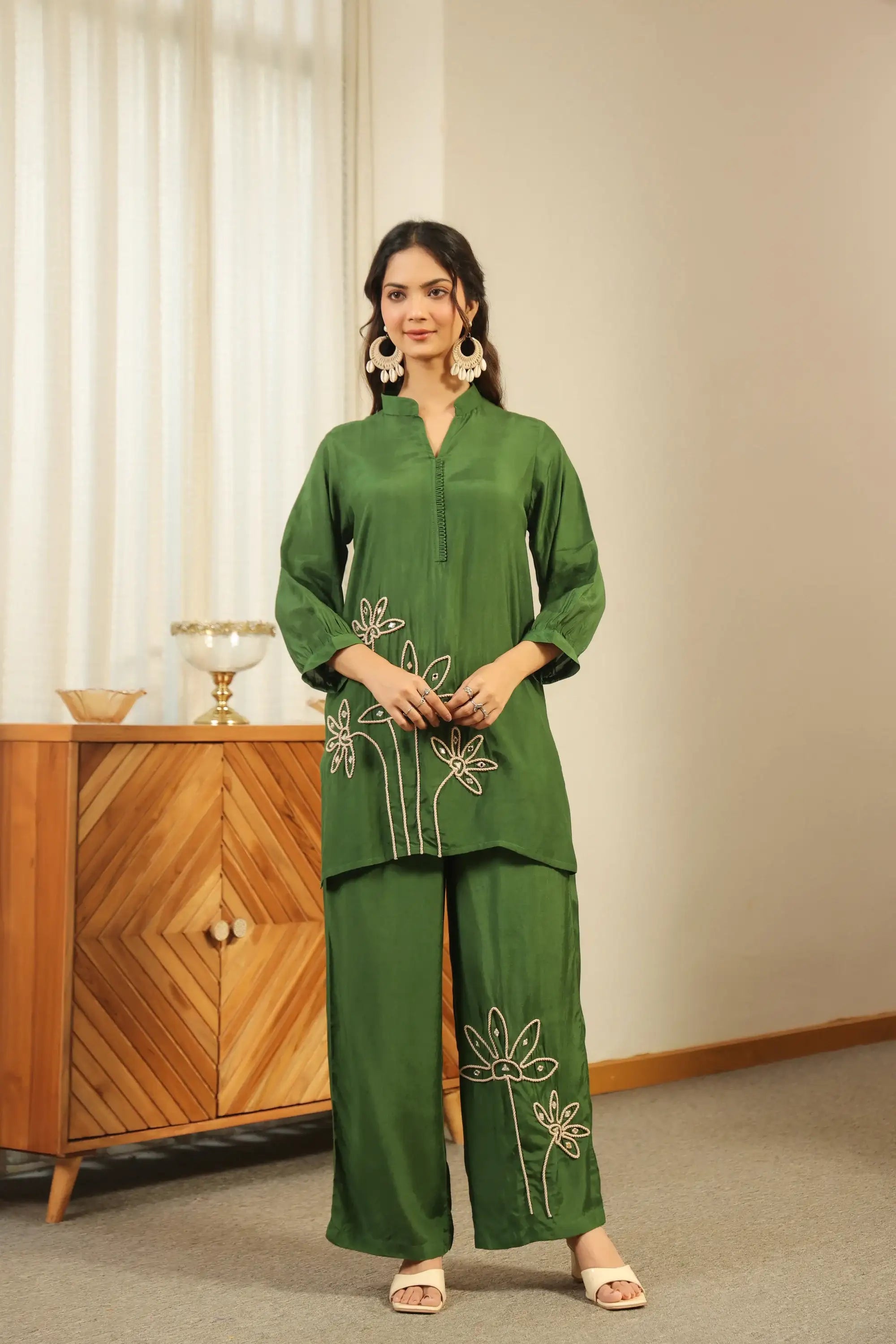 Chic Green Hand-Embroidered Floral Russian Silk Co-ord Set
