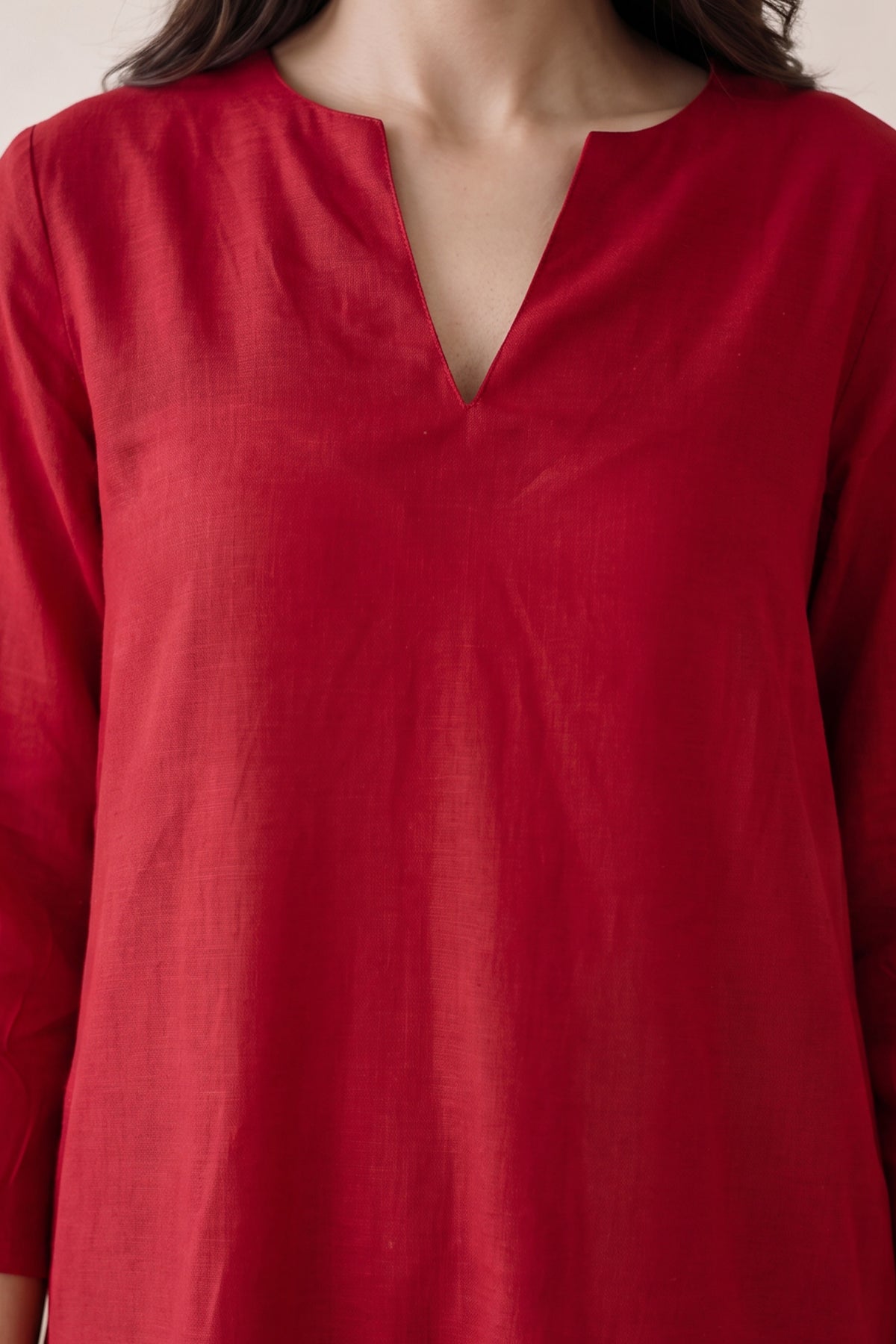 Red Urban Chic Solid Tunic & Pants Russian Silk Co-ord Set