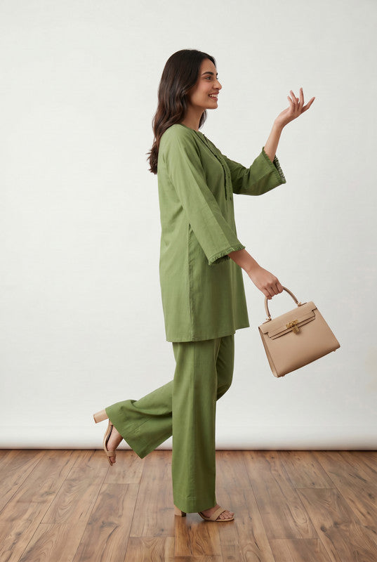 Green Lace Detail Solid V-Notch Neck Straight Cotton Co-ord Set