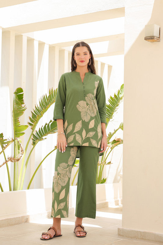 Sage Green Floral Line Pattern Cotton Co-ord set