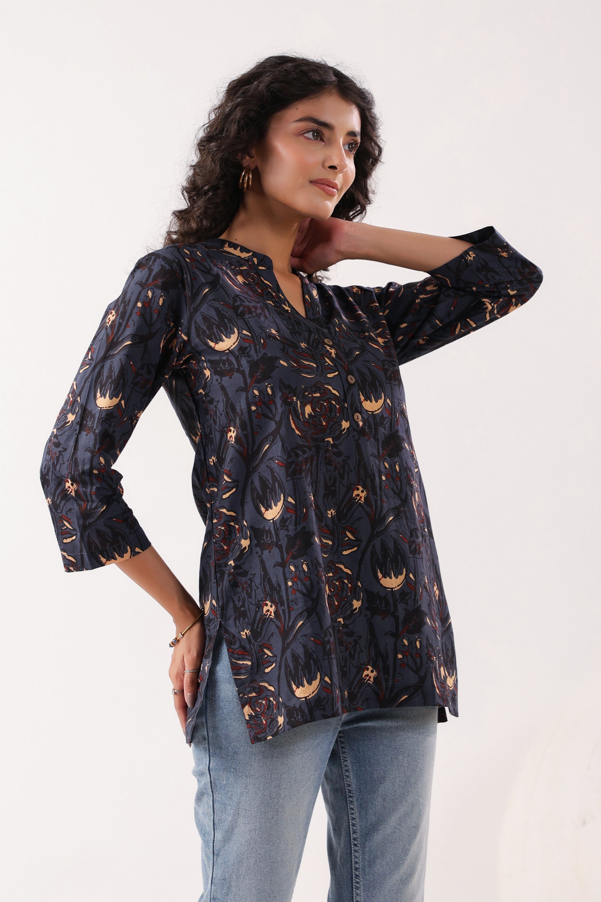 EarthLeaf Relaxed Grey Cotton Top