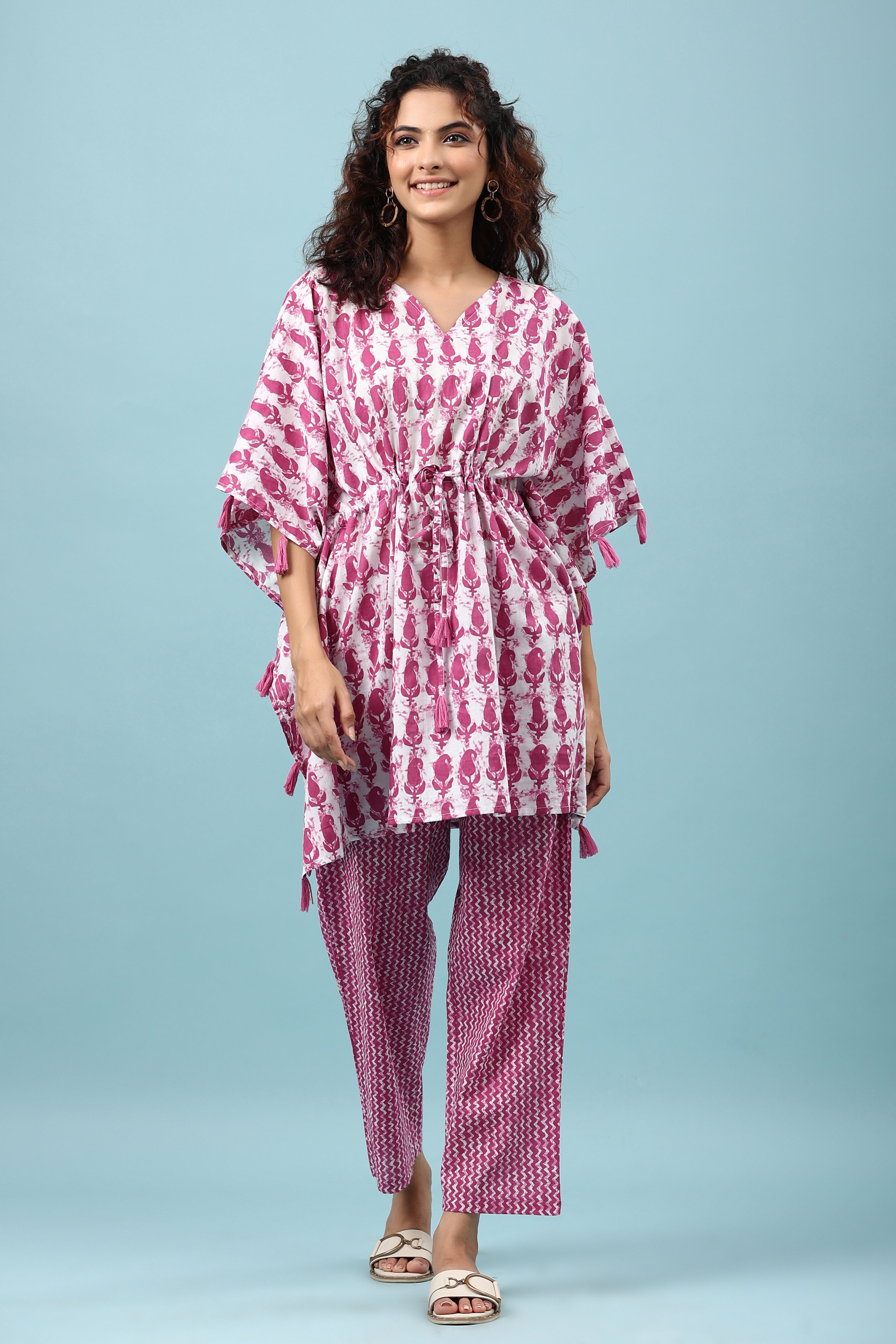 Daabu on Mauve Kaftan Pajama