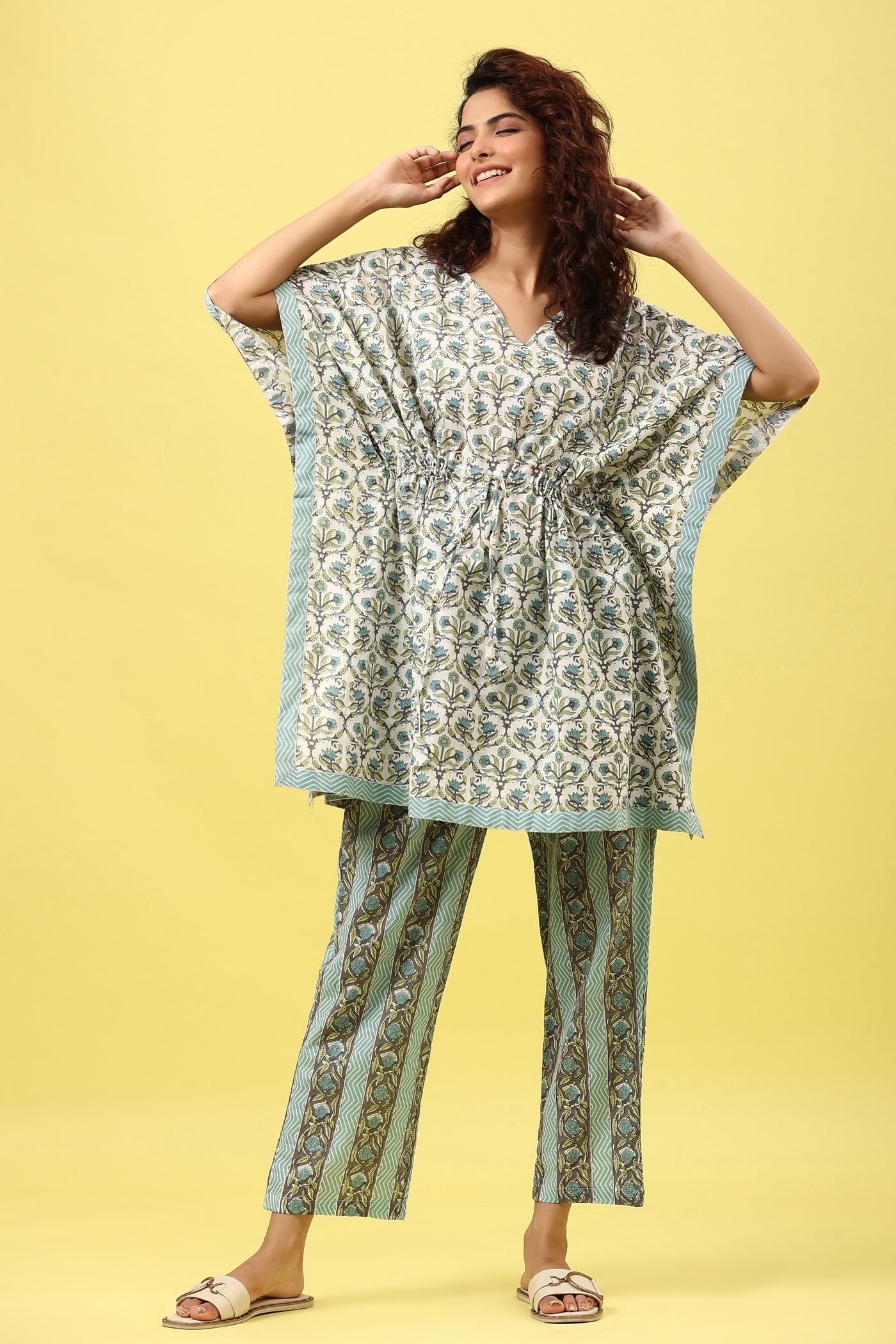 Coromandel on off-white kaftan Pyjama