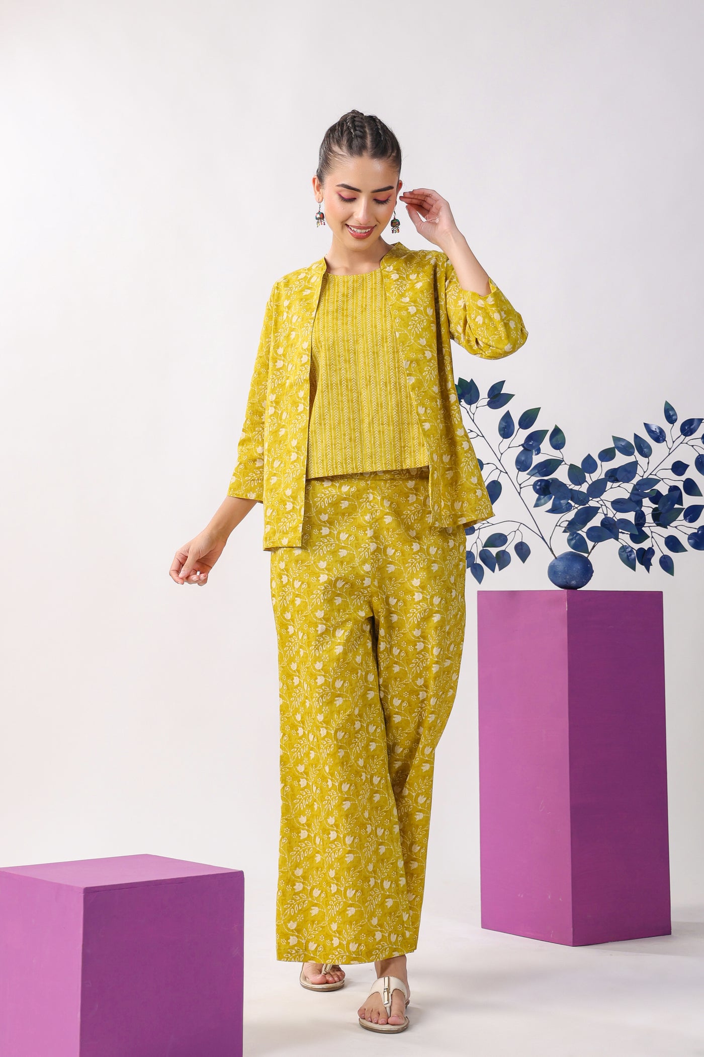 Dainty Florals with Arrows on Yellow Cotton Shrug Set