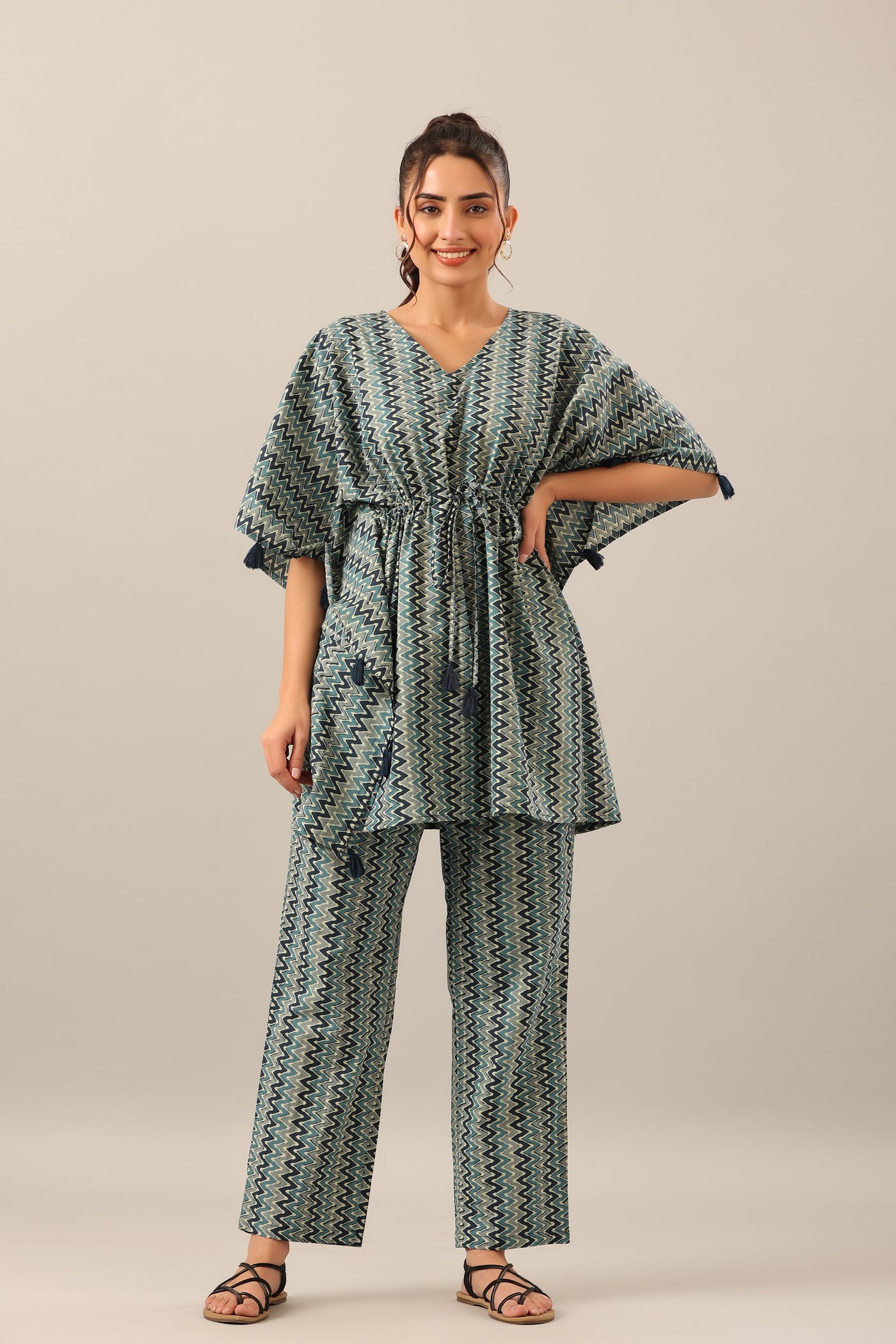 Zigzag on Green cotton Kaftan Pajama Set
