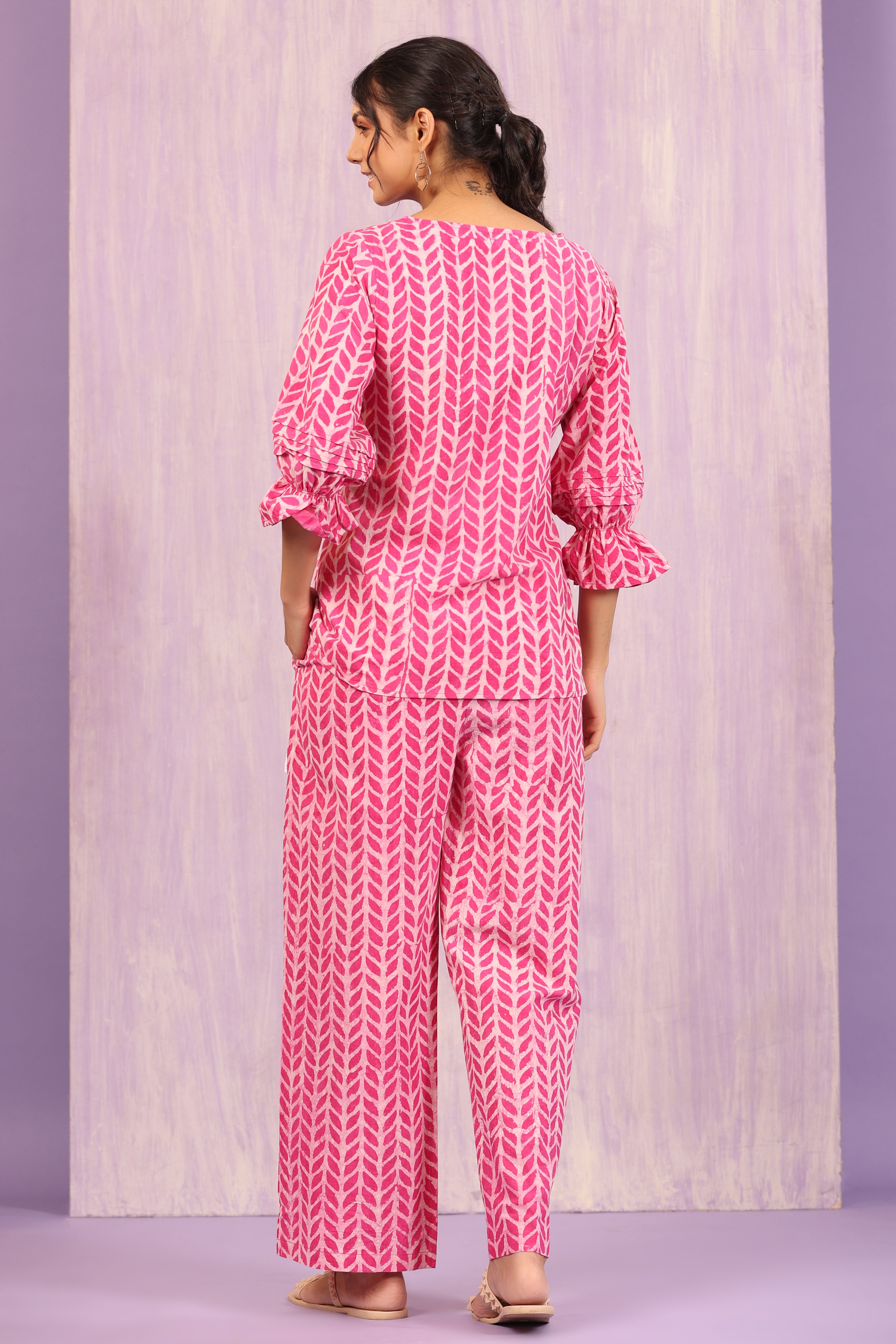 Flowing Leaves on Pink Front Knot Co-ord Set