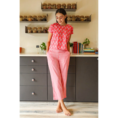 Loungewear Set In Pink stripes Print