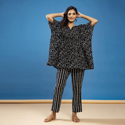Circles with Contrast Stripes on Black Kaftan Pyjama JISORA