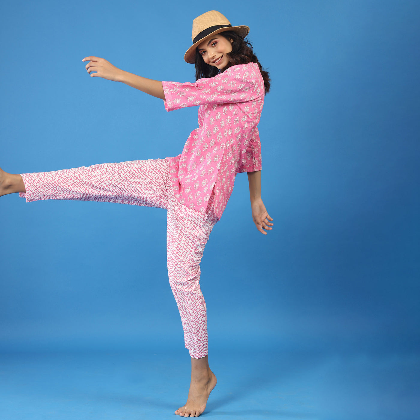 Motif with Patterned Contrast Loungewear JISORA