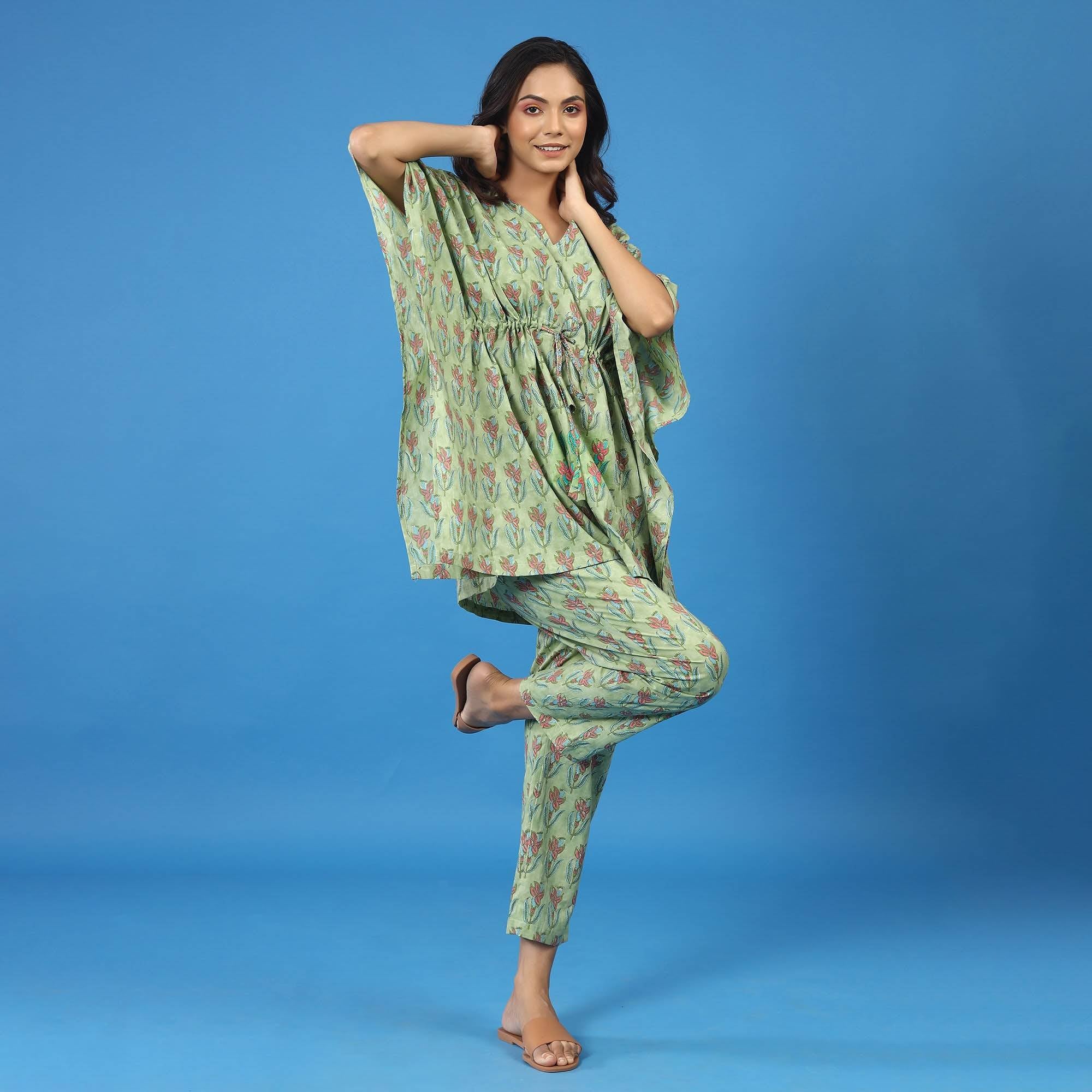 Bloomed Hibiscus on Green Kaftan Pyjama