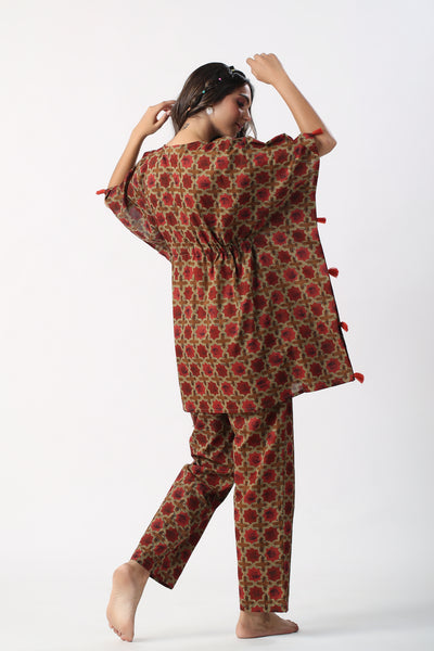Daabu Motifs on Cotton Maroon Kaftan Pajama set
