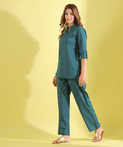 Twirled Bandhani on Green Cotton Loungewear Set