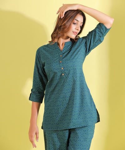 Twirled Bandhani on Green Cotton Loungewear Set