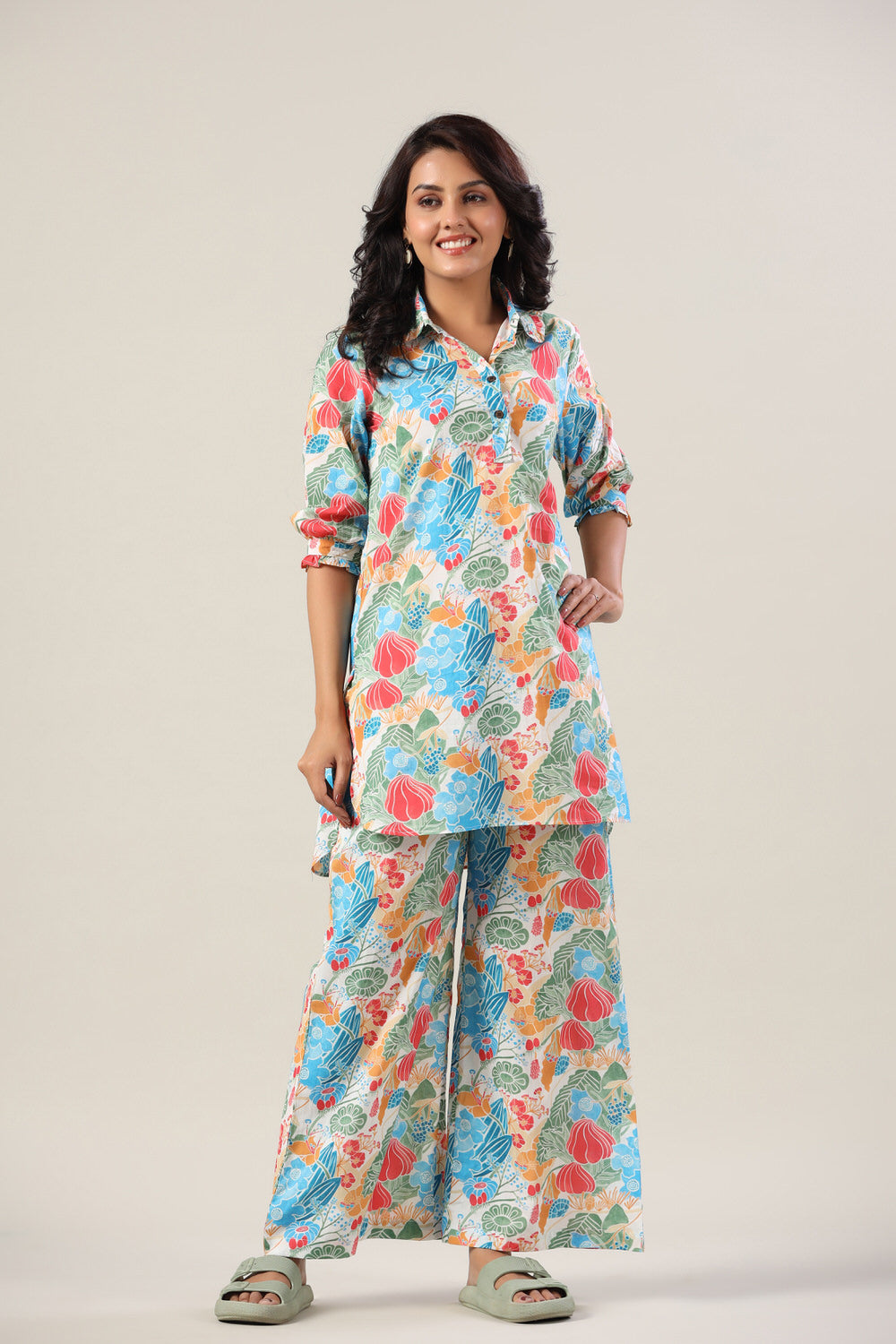 Floral Jaal on Collared Palazzo Set