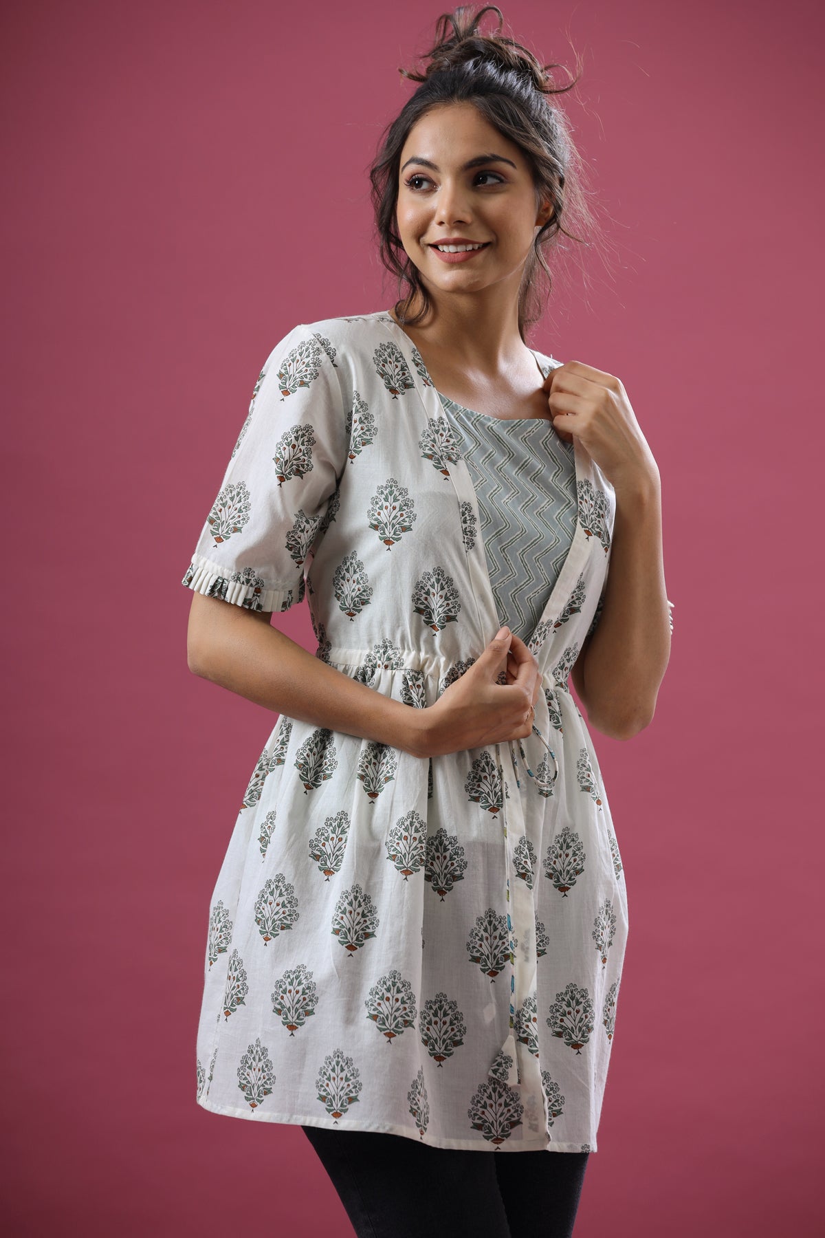 Poppy Print with Zigzag Stripes Inner Short Kurti